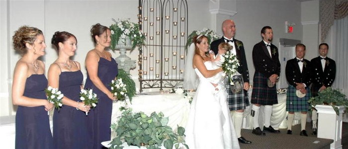 Couple married by Keith Langille in Ottawa. Copyright 2006. All rights reserved by Lynne Langille and Keith Langille.