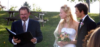 Couple married by Keith Langille in Ottawa. Copyright 2006. All rights reserved by Lynne Langille and Keith Langille.